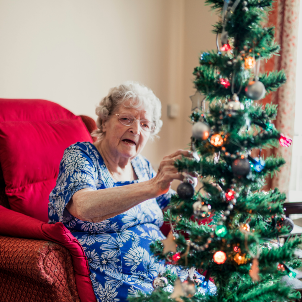 dicas de atividades para realizar em sua ILPI para comemorar o natal e o ano novo